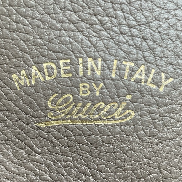 Gucci Medium Leather Swing Tote - Picture 5 of 16